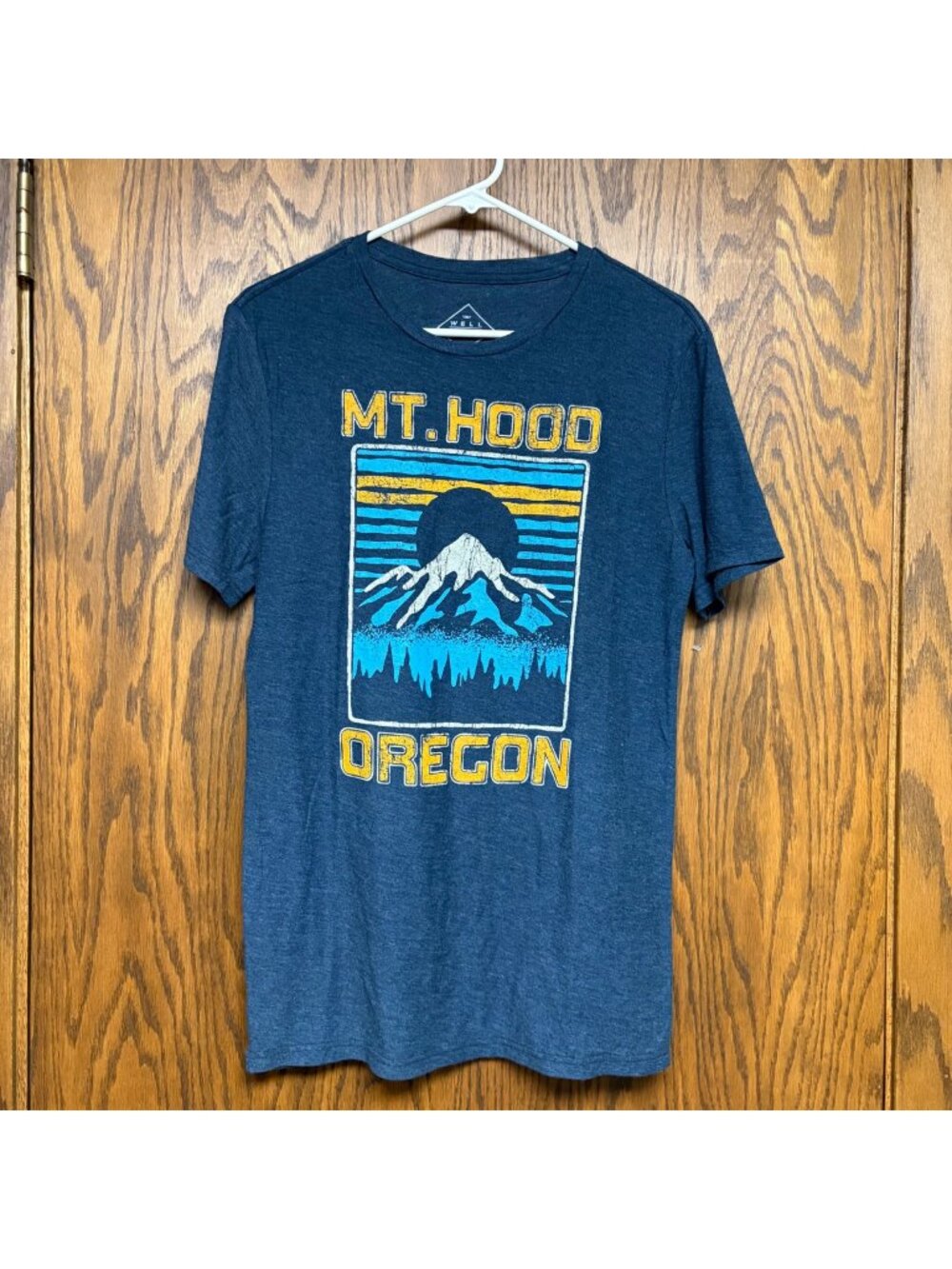 Mt Hood Oregon Graphic T-Shirt Size Small Blue Well Worn Los Angeles Tee